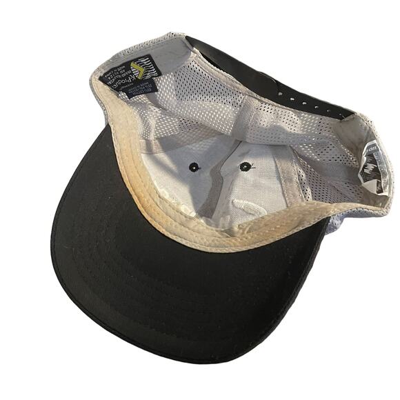 Snap-on snapback hat - Picture 3 of 4